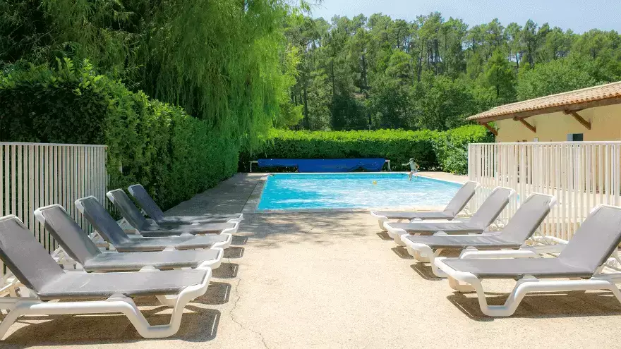 Piscine des Florans dans le Vaucluse