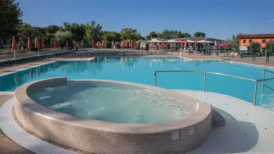 Piscine Jacuzzi Sirmione Location