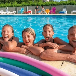 Vacances en famille en Dordogne avec VTF
