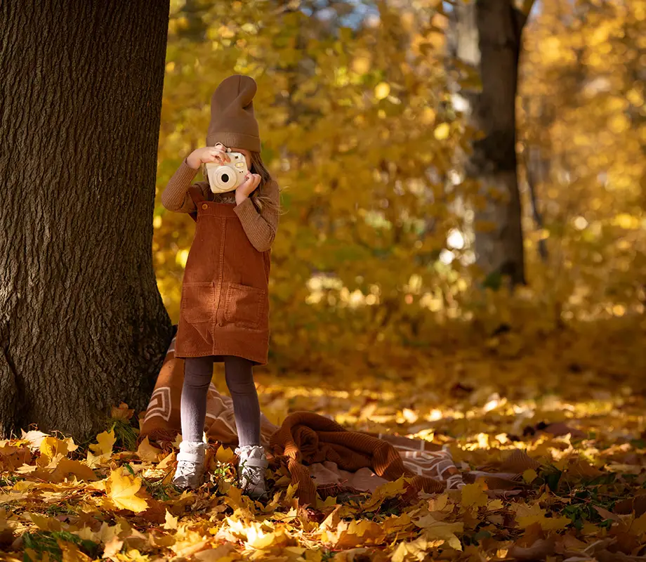 Famille en vacances en Automne