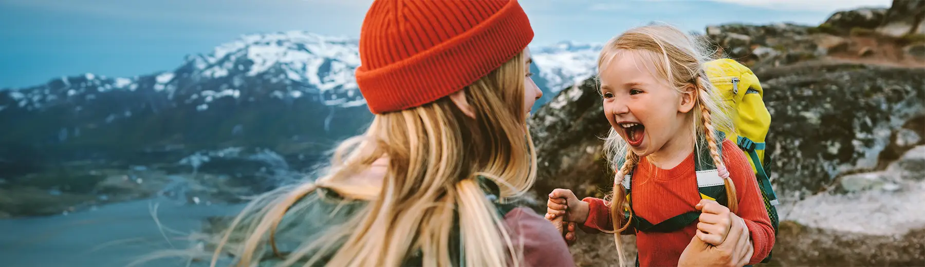 Une famille en vacances en Hiver