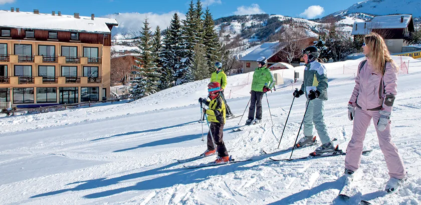 Skiing in Le Sauze